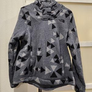 Women's L North Face Pullover Coat